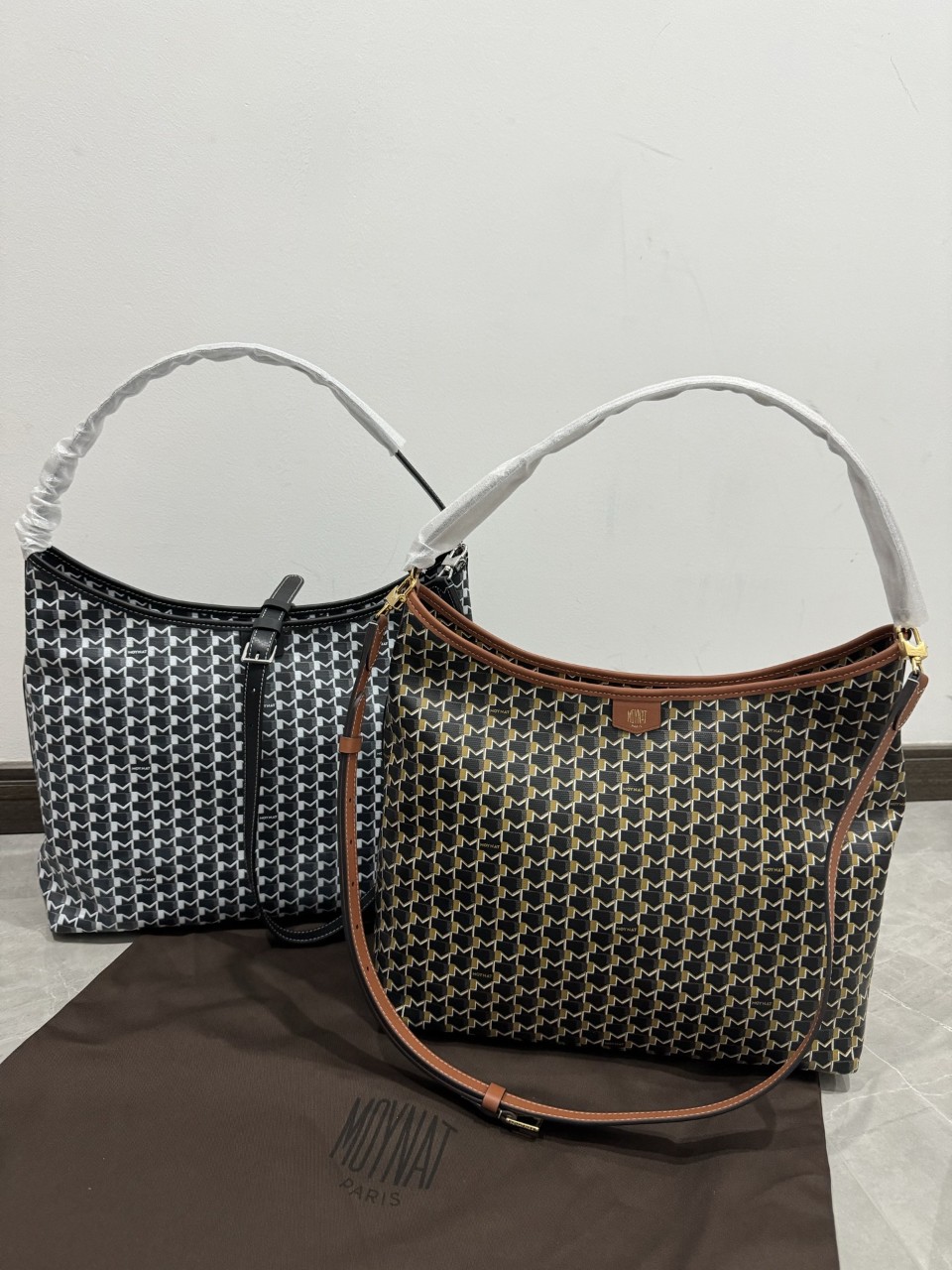 모이나 Moynat M 호보 백 Hobo Bag 2컬러 #vvip공장