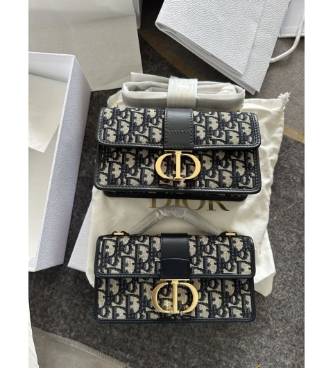 디올 Miss Montaigne 미니백 블루 Dior Oblique 자카드 S2356UTZQ_M928 #vvip공장