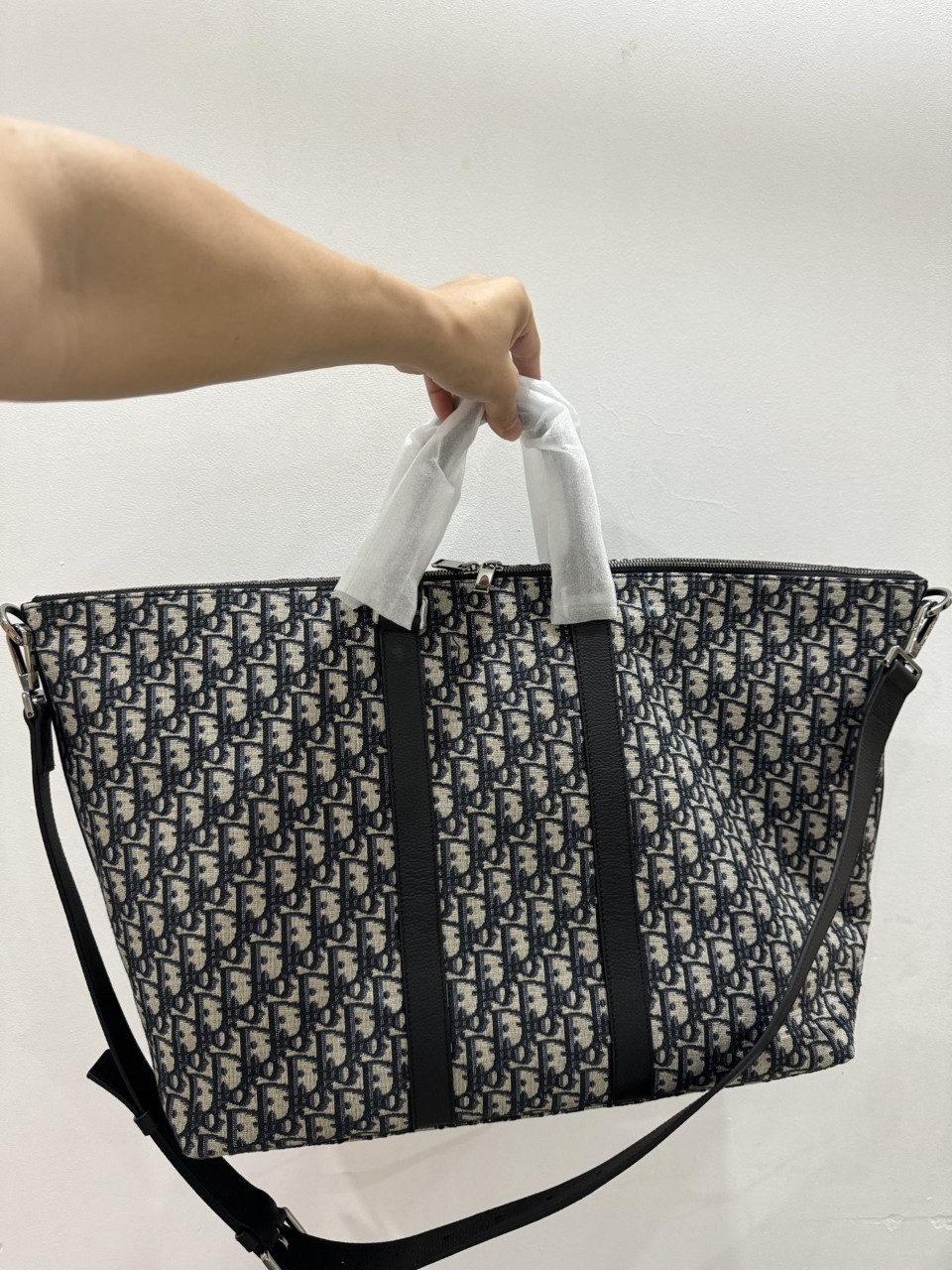 디올 오블리크 위켄더 보스턴백 Weekender 40백 베이지 & 블랙 Dior Oblique 자카드, 블랙 그레인 송아지 가죽 1ESDU134YKY_H27E #vvip공장