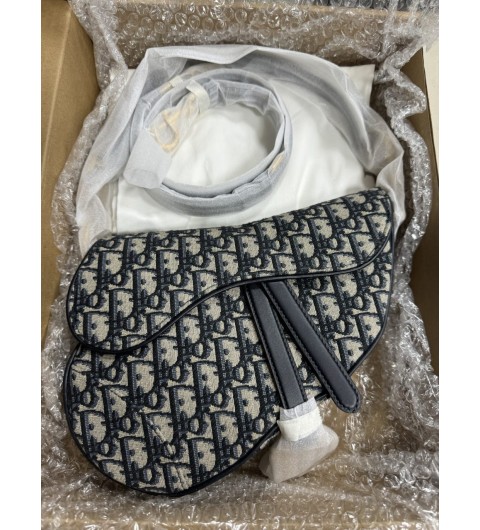 디올 DIOR 새들백 미듐 M0446 25*20*6cm #vvip공장